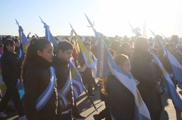 La galera de fotos del acto por el 25 de Mayo