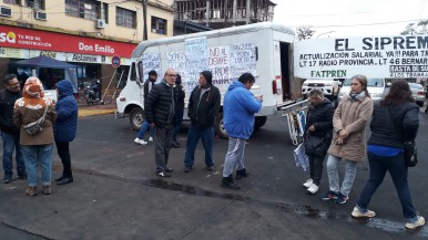 Trabajadores de prensa de Misiones se sumaron al acampe 