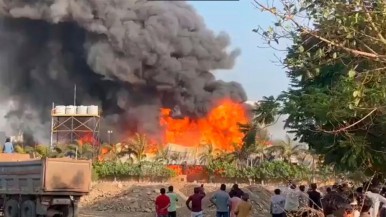 Terrible tragedia en India: un parque de diversiones se incendió y 27 personas murieron, entre ellos varios menores