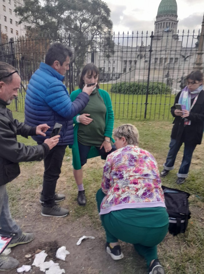 La Diputada Romina Del Pl recibi balazos de goma (Foto: Multicolor SUTEBA)&nbsp;