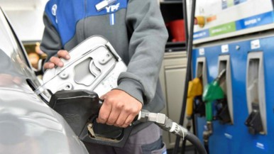 Los combustibles vuelven a aumentar este domingo