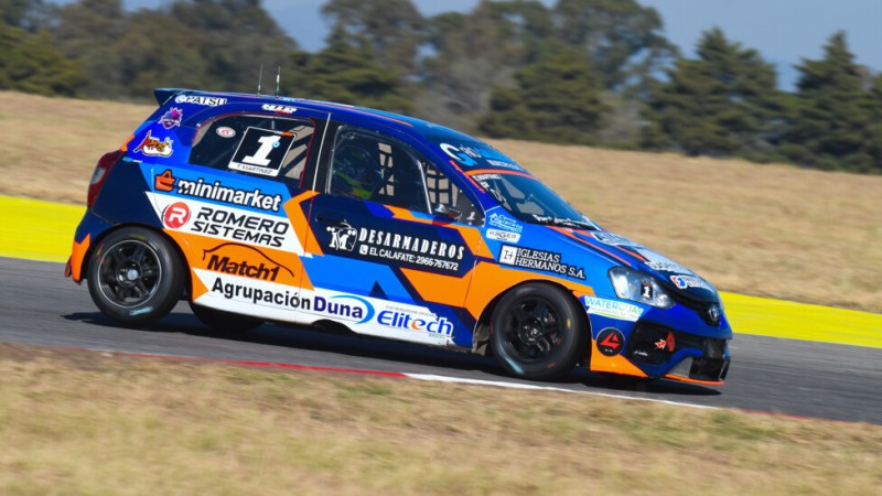 Thiago Martnez volvi a ganar y se consolida como lder de la Clase 2 del Turismo Nacional 