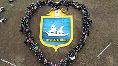 Río Gallegos: Corazón gigante para celebrar el Día Mundial de la Donación de Órganos