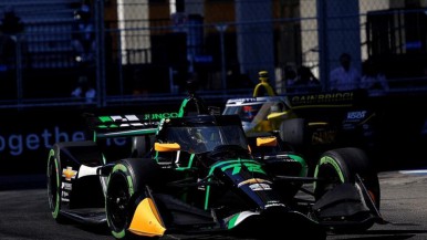 IndyCar: Canapino "resistió" en las calles de Detroit