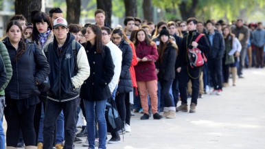 En los primeros siete meses de la nueva gestión nacional se perdieron 182.000 puestos de trabajo registrados