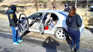 Chubut: el policía que fue detenido por extorsión ya tenía "sumarios" en Comodoro y estará en prisión preventiva 