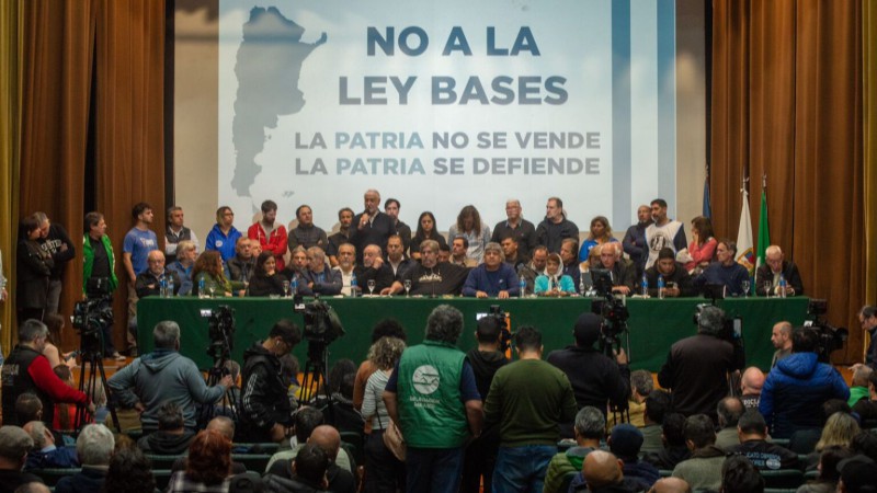 CGT y las CTA confirman movilizacin al Senado contra la Ley de Bases