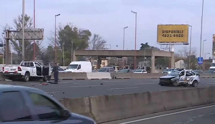 Fatal accidente en Panamericana: choc, sali despedido del auto y muri