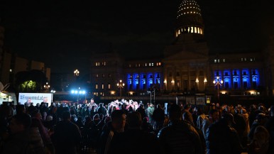 Ya hay manifestantes fuera del Congreso 