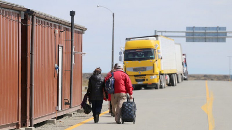 Ciudadano Argentino que vena a Punta Arenas fue detenido en la frontera por portar una veintena de balas