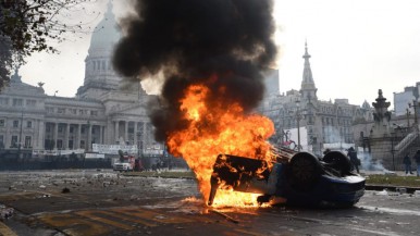 Incidentes fuera del Congreso 