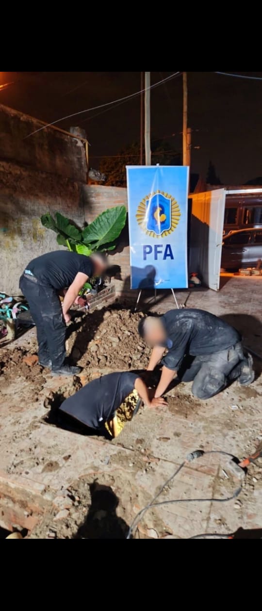 La Polica Federal desarticul un bunker de drogas secuestrando ms de 1000 dosis de cocaina