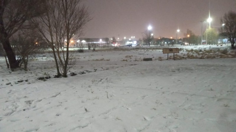 Por las nevadas, varias escuelas y colegios  hoy no dictaron clases. 