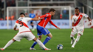 Chile y Perú se enfrentan en la Copa América 