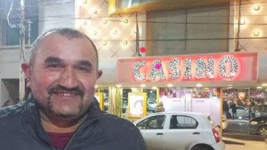 El hombre que ganó 100 millones en el casino cumplió dos años sin cobrar el premio