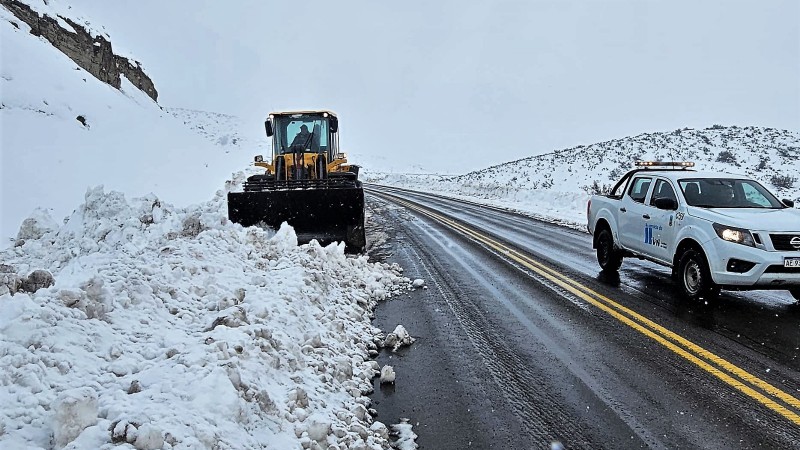 Varios tramos de rutas de Santa Cruz permanecen cerrados y piden circular con extrema precaucin 