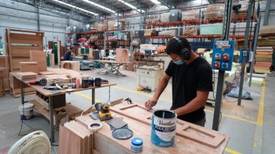 La industria pyme sufrió una caída interanual del 19% en mayo y registró la peor baja en 3 meses