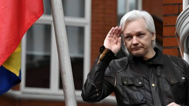 El periodista Julian Assange fue liberado 