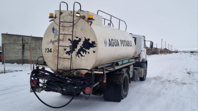 Municipio reparte alrededor de 80 mil litros de agua por día  