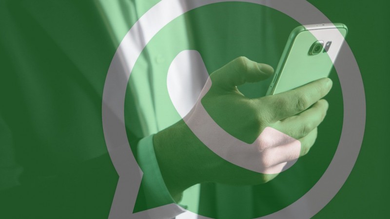 WhatsApp: cules son los cuatro trucos infalibles para leer mensajes sin tener que abrir los chats