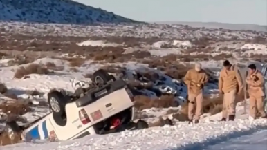 Volcó una camioneta de Prefectura camino a El Chaltén