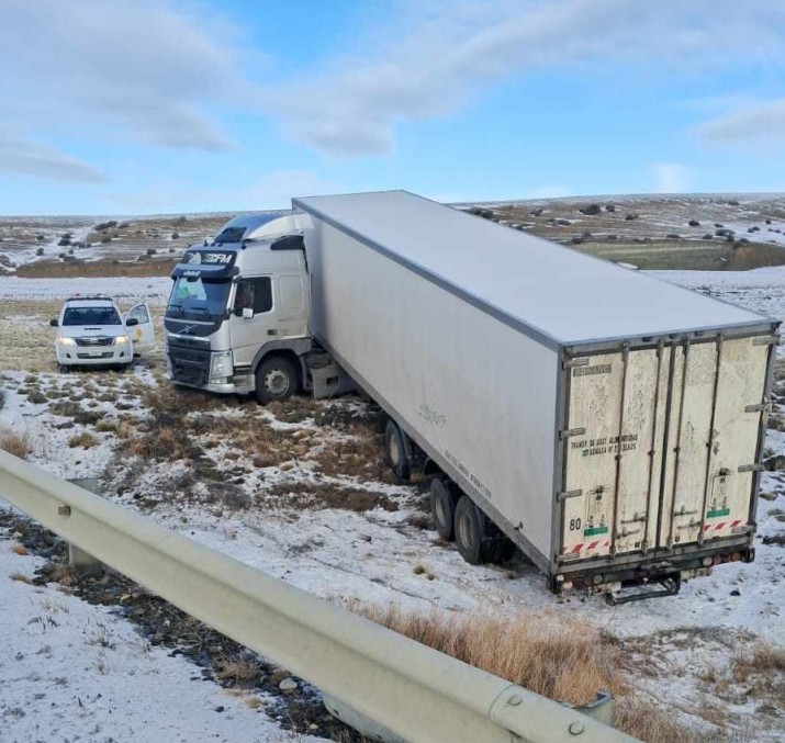 Trasladaron al hotel de Las Horquetas a un camionero que qued varado 4 das en medio de la nieve