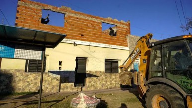 Derriban un bunker que funcionaba como centro de operaciones del líder de Los Monos