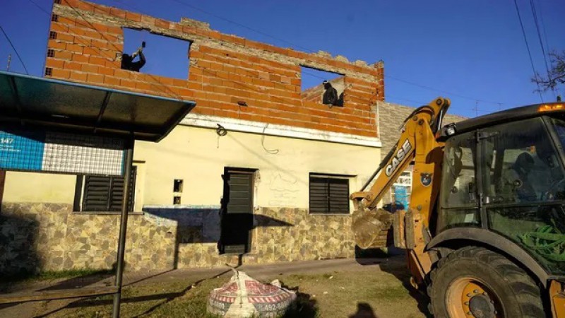 Derriban un bunker que funcionaba como centro de operaciones del lder de Los Monos