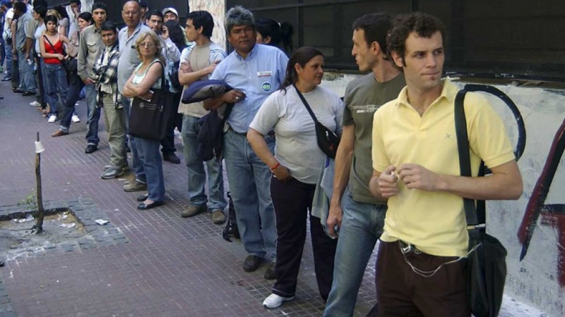 Crece el desempleo en Argentina: Cuntos puestos de trabajo pblicos y privados se perdieron en lo que va del ao?