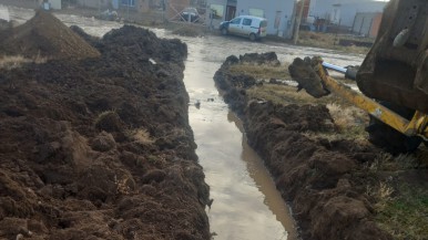 Río Gallegos: piden circular con precaución en un barrio por obras de desagote 