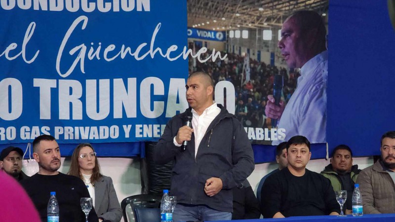 "No nos va a temblar el pulso en profundizar la medida de fuerza", adelant Genchenen.