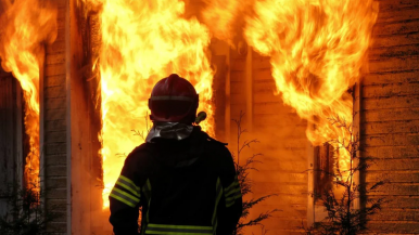 Tragedia en Río Gallegos tras un incendio: murió una mujer y hay 4 heridos