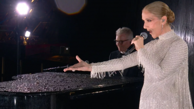 Emocionante aparición de Céline Dion en la ceremonia de los Juegos Olímpicos