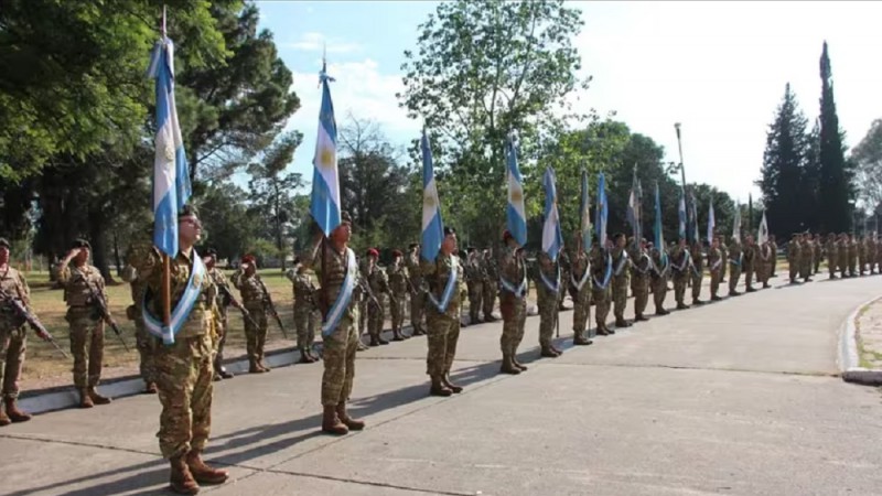 El gobierno nacional aument los sueldos de las Fuerzas Armadas y de la Polica de Establecimientos Navales