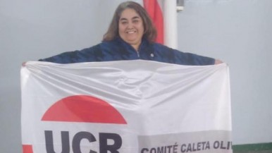 Santa Cruz: Nadia Sosa es la primera mujer que fue electa en la presidencia de la UCR de Caleta Olivia