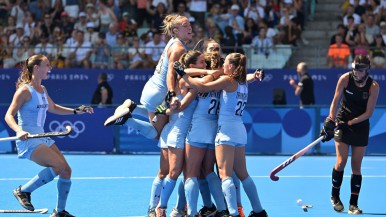 Las Leonas buscan asegurarse una medalla 