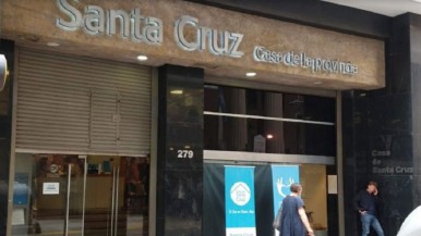 Santa Cruz: una mujer denunció que fue despedida de la legislatura mientras estaba derivada en Buenos Aires 