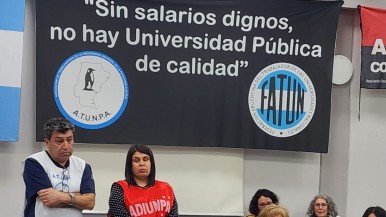 Docentes y No Docentes universitarios siguen en conflicto por salarios 