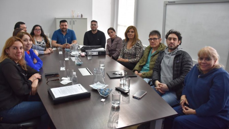 El Gobierno provincial se reuni con trabajadores del Hospital Regional de Ro Gallegos