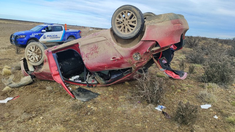 Un equipo mdico de Puerto San Julin, se encarg de la atencin mdica inicial.