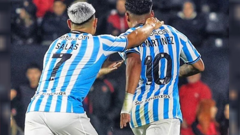 El festejo de gol de Roger Martnez y Maximiliano Salas. (Foto Prensa Racing)