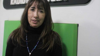 Roxana Reyes: su voto en contra de la Educación como servicio esencial, la crítica a Alicia que no ayudó a una mujer presuntamente abusada y su apoyo a cooperativas  