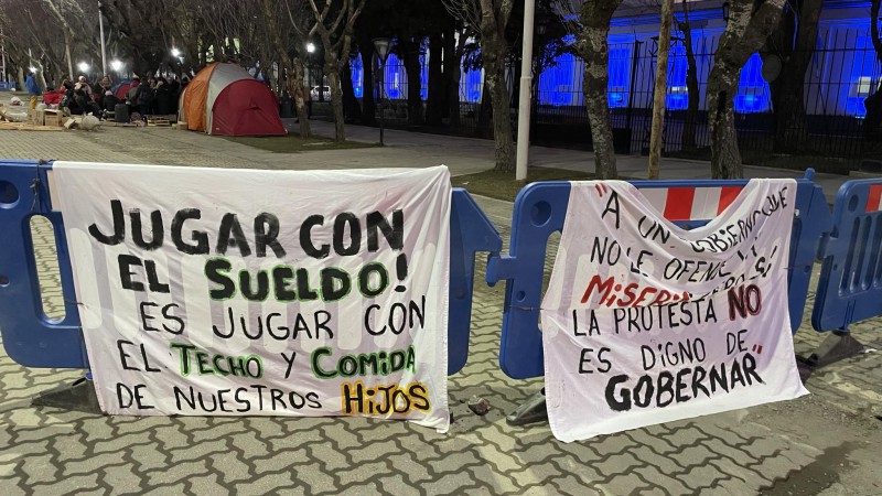 "Hoy el problema es una sola cooperativa, pero el error no est en el gobierno, sino en el planteo que hace 19 de mayo", mencion Molina. 