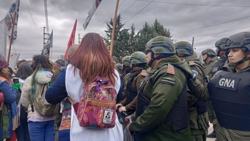 Neuqun: tensin durante protesta de los docentes