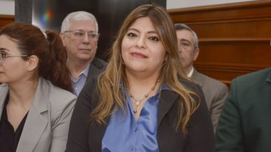 La nueva ministra del Gobierno de Santa Cruz dijo que participó "de varias gestiones", que Vidal la autorizó a "llevar" a su equipo y habló de Macchiavelli 