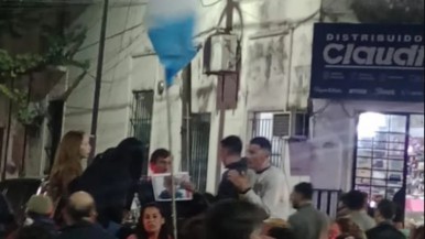 La familia de Loan se reunió con el gobernador