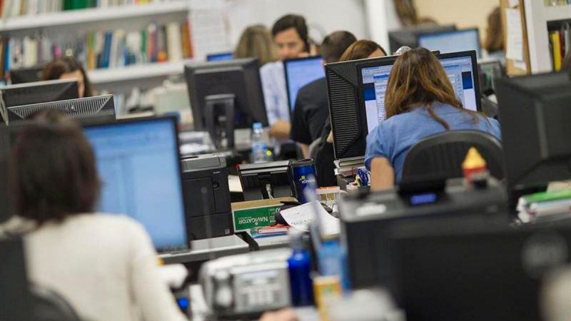 El gobierno otorg un aumento salarial del 3% en dos cuotas a los estatales nacionales 