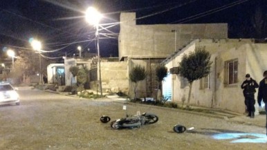 Un joven recibió siete balazos en un barrio de Trelew