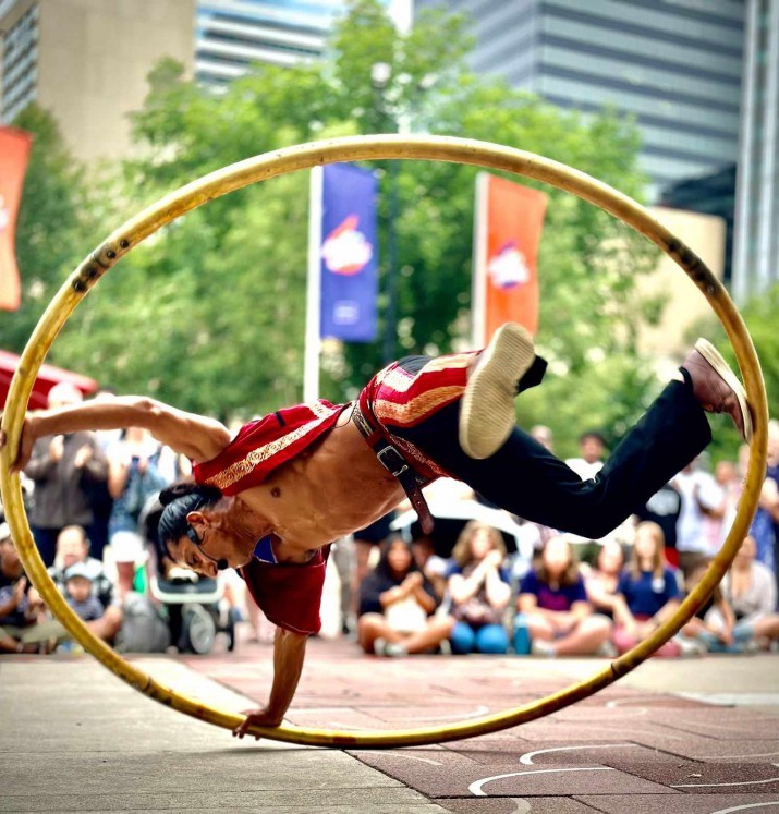 Pancho Libre: el artista que conecta a travs del circo y la msica