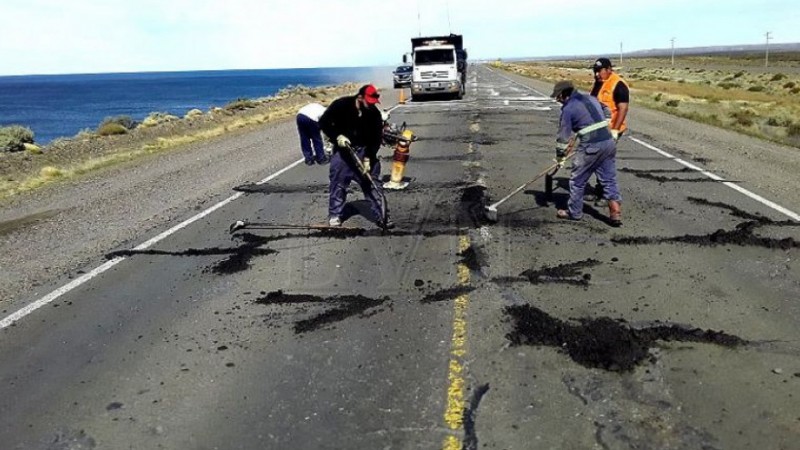 La ruta entre Rada Tilly y Caleta Olivia. 